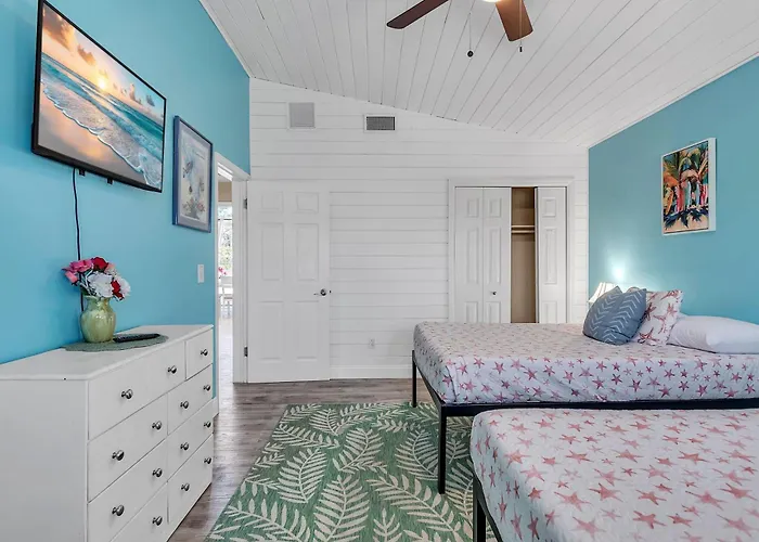 Bates Avenue House * Clearwater Beach