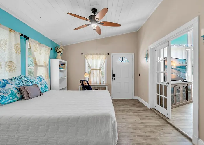 Bates Avenue House Holiday home Clearwater Beach