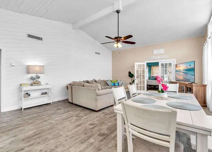 Bates Avenue House Holiday home Clearwater Beach